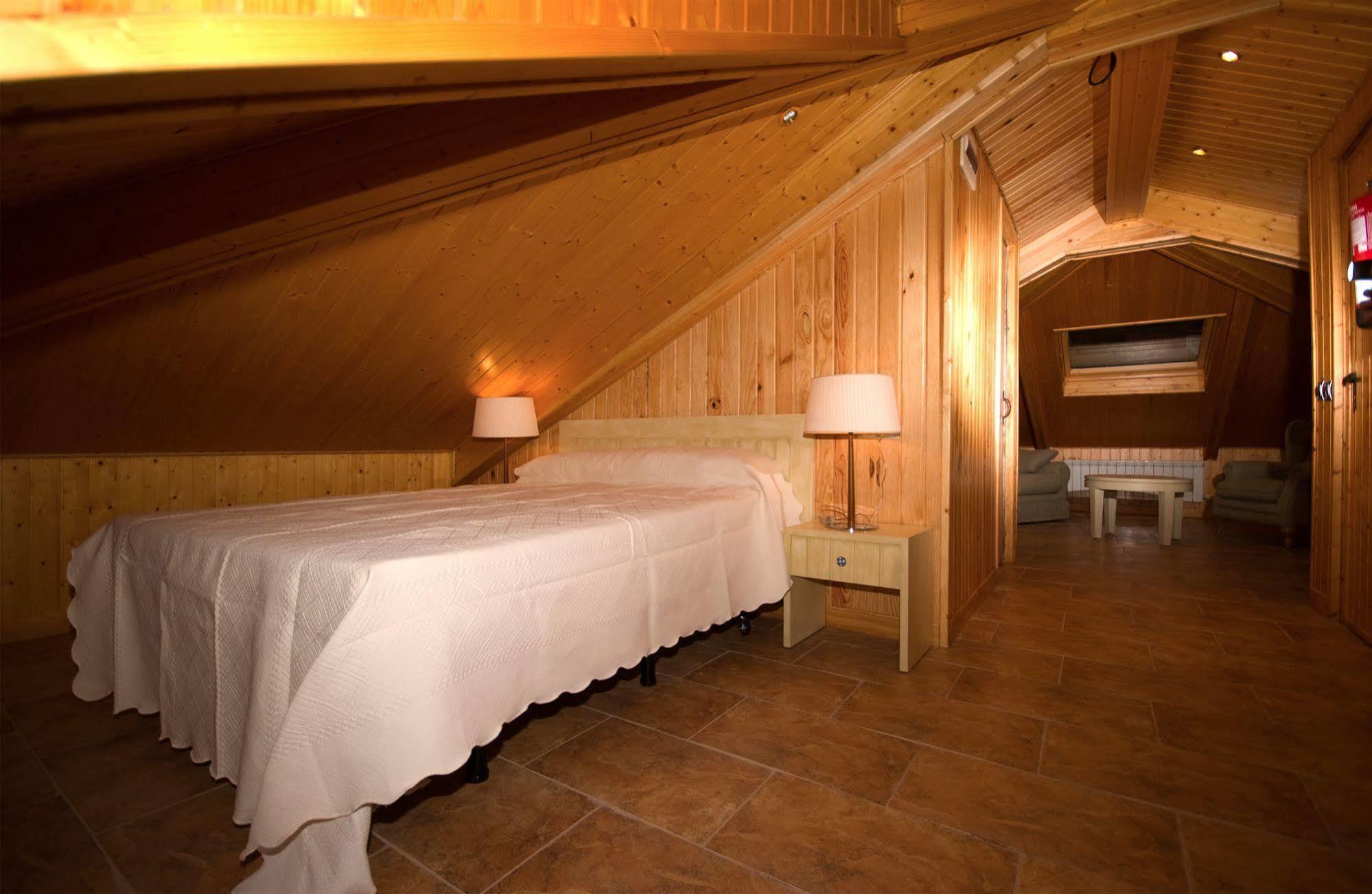 Casa Rural Los Sombredales Soto Del Barco Extérieur photo